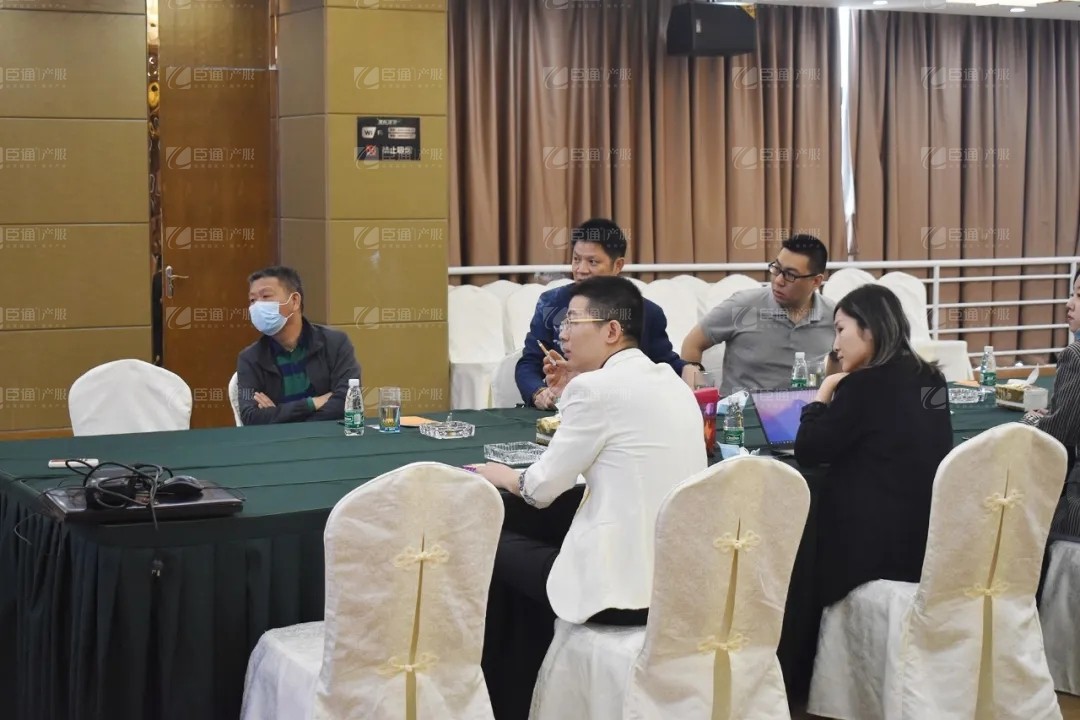 宏光實(shí)業(yè)集團(tuán)領(lǐng)導(dǎo)到訪(fǎng)臣通